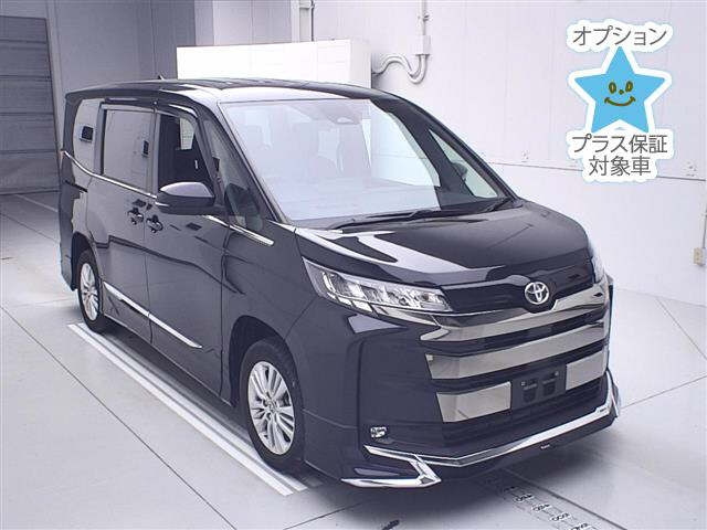 TOYOTA NOAH 2023