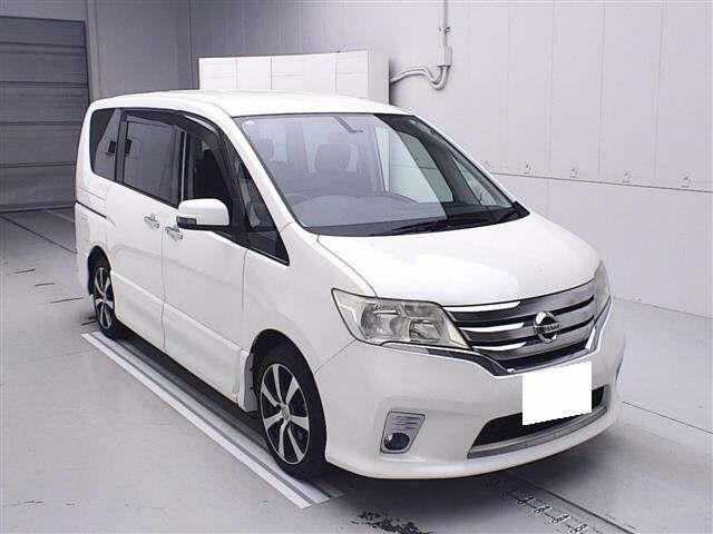 NISSAN SERENA 2011