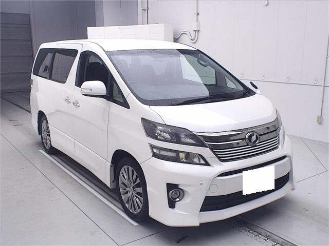 TOYOTA VELLFIRE 2013
