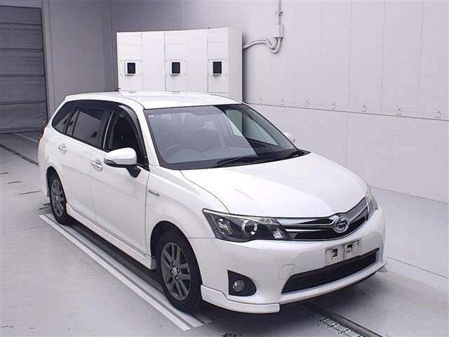 TOYOTA COROLLA FIELDER 2014
