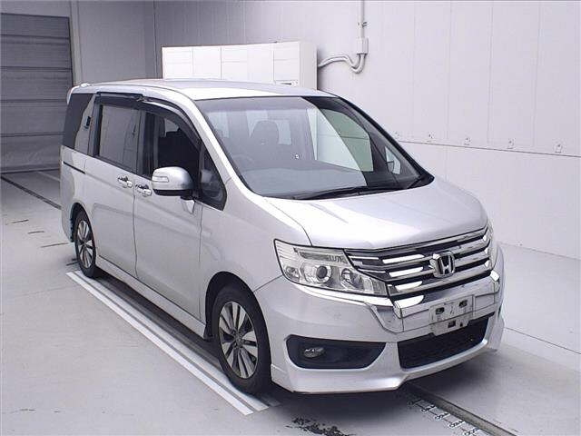 HONDA STEP WAGON 2012
