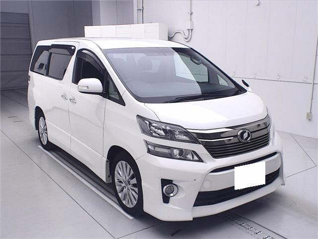 TOYOTA VELLFIRE 2013