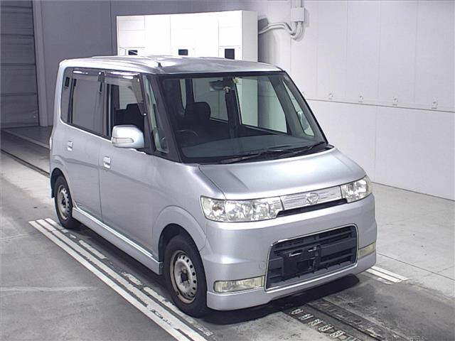 DAIHATSU TANTO 2006