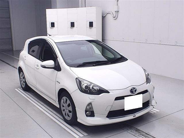 TOYOTA AQUA 2014