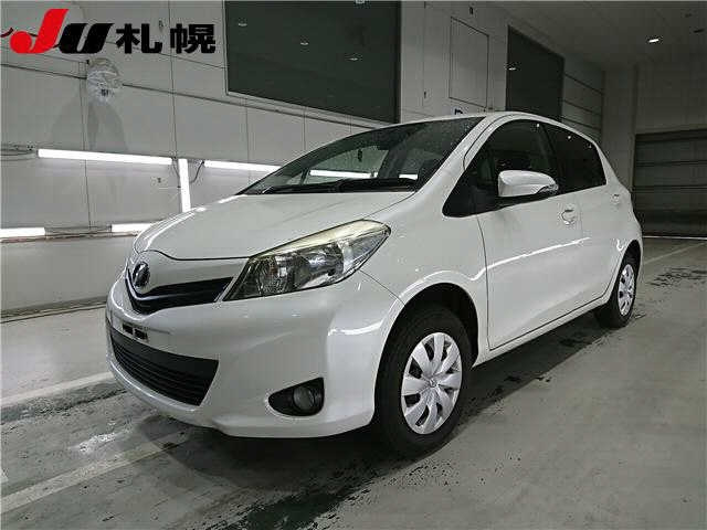 TOYOTA VITZ 2012