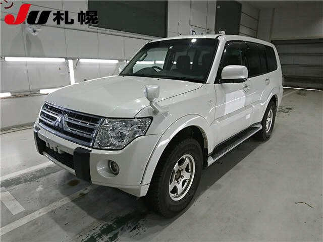 MITSUBISHI PAJERO 2011