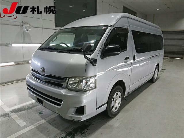 TOYOTA REGIUS ACE VAN 2011