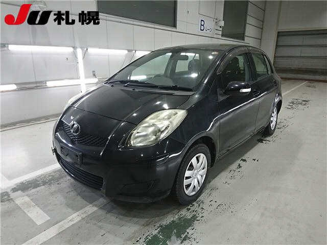 TOYOTA VITZ 2010