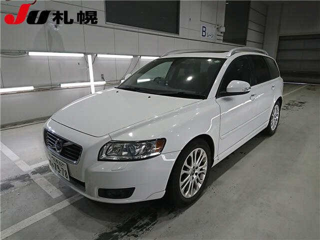 VOLVO V50 2011