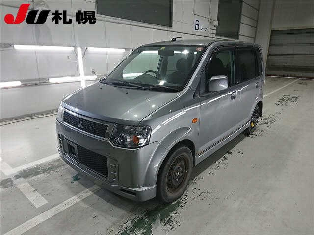 MITSUBISHI EK SPORTS 2011