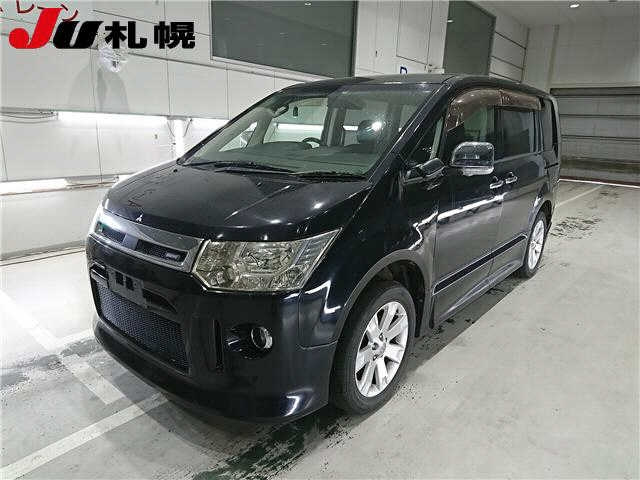 MITSUBISHI DELICA D5 2008