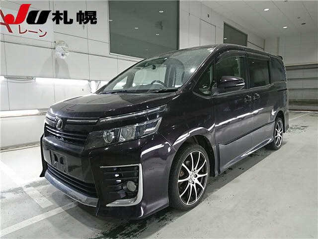 TOYOTA VOXY 2014