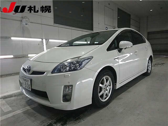 TOYOTA PRIUS 2010
