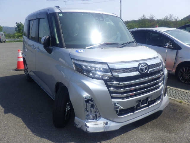 TOYOTA ROOMY 2024