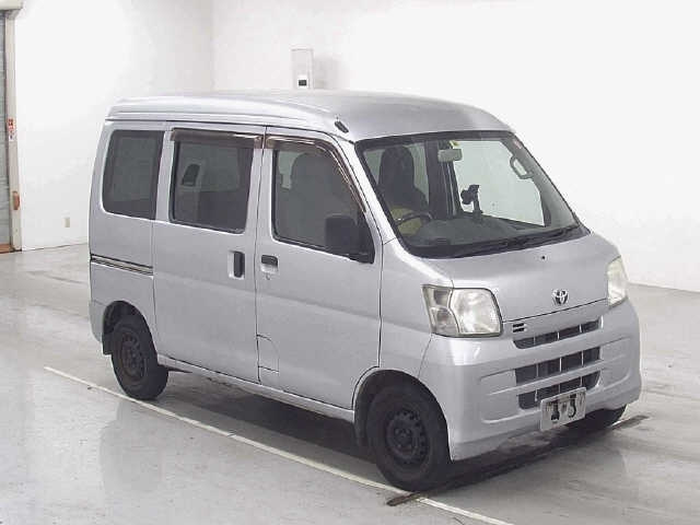 TOYOTA PIXIS VAN