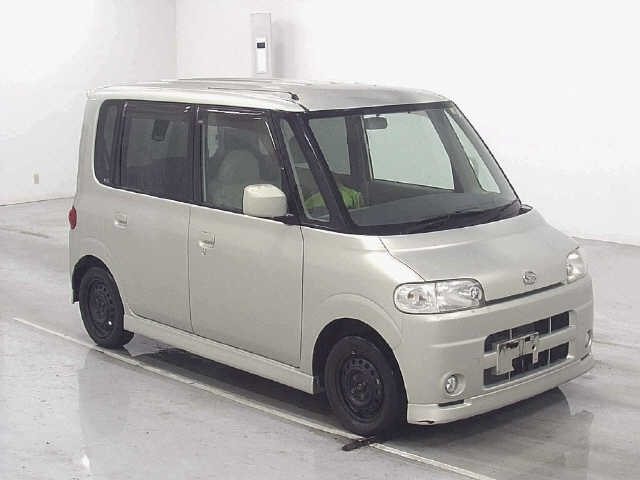 DAIHATSU TANTO 2006