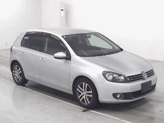 VOLKSWAGEN GOLF 2010