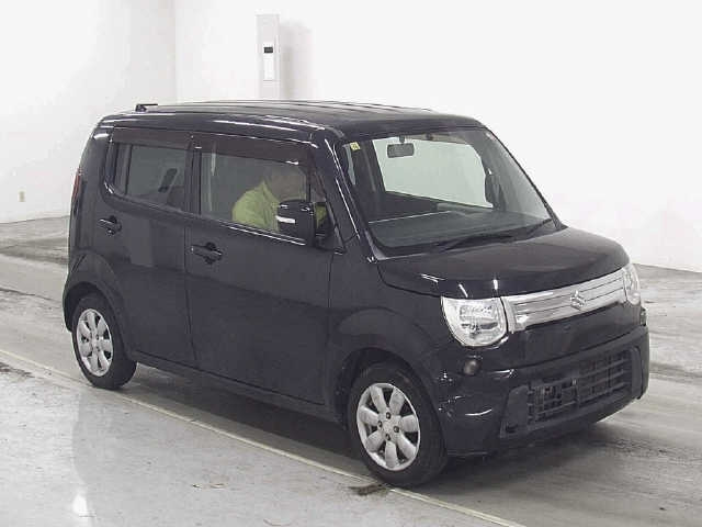 SUZUKI MRWAGON
