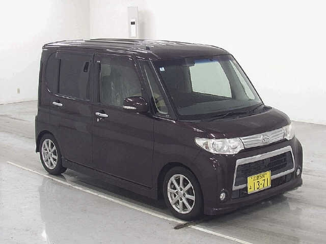 DAIHATSU TANTO 2012