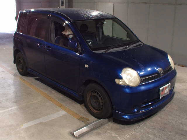 TOYOTA SIENTA 2005