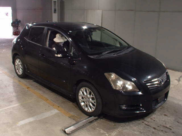 TOYOTA BLADE