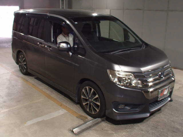 HONDA STEP WAGON 2013