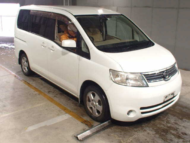 NISSAN SERENA 2006