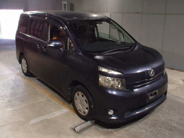 TOYOTA VOXY 2008