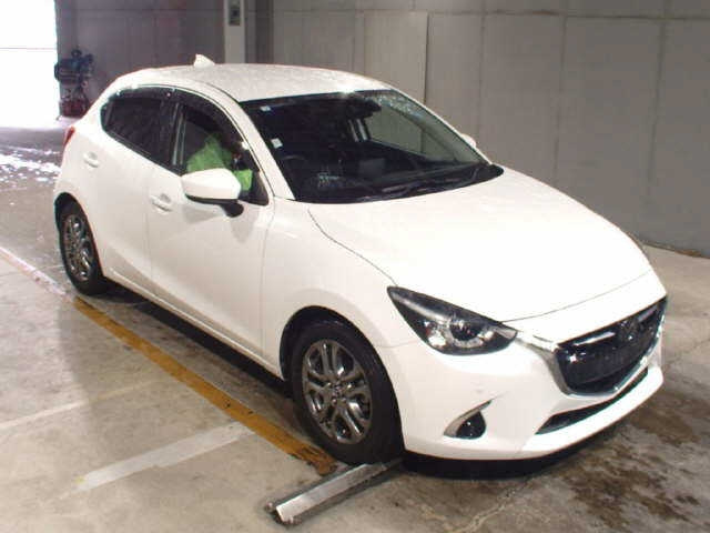 MAZDA DEMIO 2018