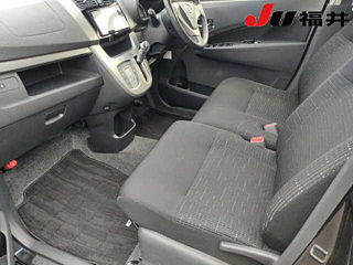DAIHATSU MOVE 2014
