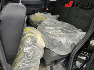 DAIHATSU WAKE 2015