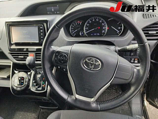 TOYOTA ESQUIRE 2015