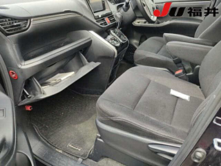 TOYOTA ESQUIRE 2015