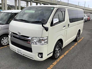 TOYOTA HIACE VAN 2017