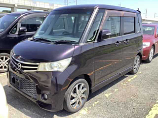 NISSAN ROOX 2011