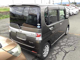 DAIHATSU TANTO 2010