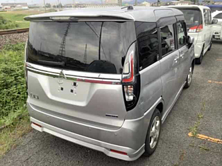 MITSUBISHI DELICA D2 2022