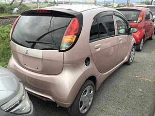MITSUBISHI I 2010