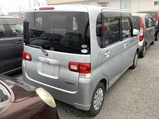DAIHATSU TANTO 2008