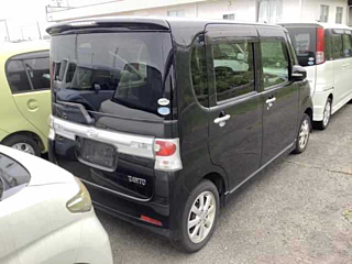 DAIHATSU TANTO 2008