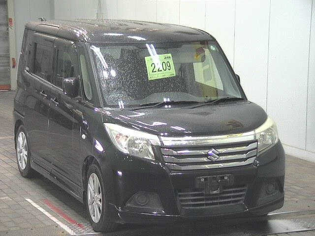 SUZUKI SOLIO 2015