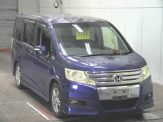 HONDA STEP WAGON 2010