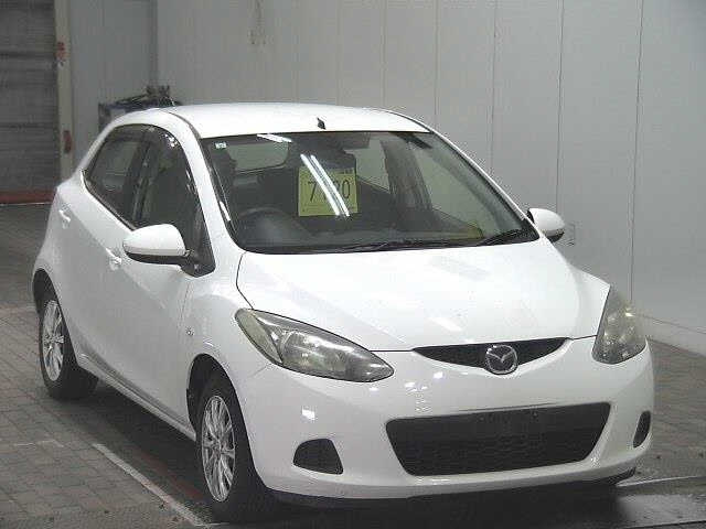 MAZDA DEMIO 2010