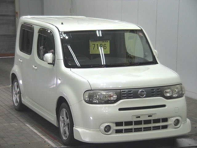 NISSAN CUBE 2010