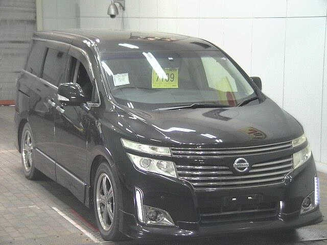 NISSAN ELGRAND 2012