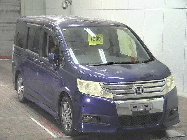 HONDA STEP WAGON 2010