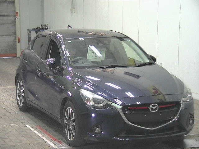 MAZDA DEMIO 2016