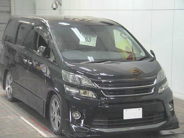 TOYOTA VELLFIRE 2013
