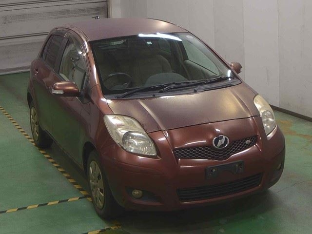TOYOTA VITZ