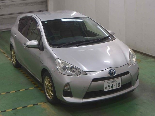 TOYOTA AQUA 2014
